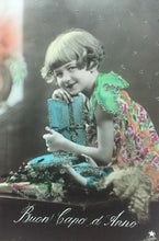 Carica l'immagine nel visualizzatore di Gallery, CARTOLINA BUON CAPODANNO A RILIEVO ANNI 20 CC03