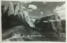 Carica l'immagine nel visualizzatore di Gallery, CARTOLINA DOLOMITI RIFUGIO MARIA FLORA AL PASSO DEL SELLA BC06