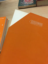 Carica l'immagine nel visualizzatore di Gallery, CLASSICS BY THEME UTOPIA AND DISTOPIA MORE HUXLEY ORWELL O386