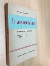 Carica l'immagine nel visualizzatore di Gallery, LA VERSIONE LATINA V. D’AGOSTINO 1956 O469