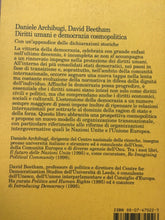 Carica l'immagine nel visualizzatore di Gallery, DIRITTI UMANI E DEMOCRAZIA COSMOPOLITA D. ARCHIBUGI D. BEETHAM U417