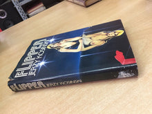 Carica l'immagine nel visualizzatore di Gallery, FLIPPER - JERZY KOSINSKY W173