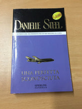 Carica l'immagine nel visualizzatore di Gallery, UNA PERFETTA SCONOSCIUTA DANIELLE STEEL AA305