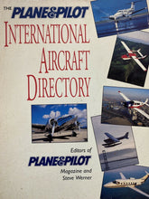 Carica l'immagine nel visualizzatore di Gallery, THE PLANE&PILOT INTERNATIONAL AIRCRAFT DIRECTORY W517