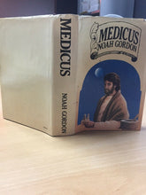 Carica l'immagine nel visualizzatore di Gallery, MEDICUS NOAH GORDON AA491