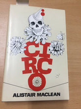 Carica l'immagine nel visualizzatore di Gallery, CIRCO ALISTAIR MACLEAN AA519