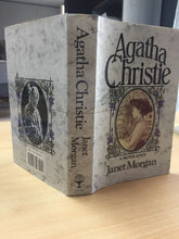 Carica l'immagine nel visualizzatore di Gallery, A BIOGRAPHY JANET MIRGAN AGATHA CHEISTIE LINGUA INGLESE  AB137