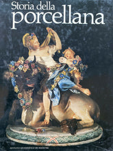Carica l'immagine nel visualizzatore di Gallery, STORIA DELLA PORCELLANA P. ATTERBURY B638