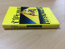 Carica l'immagine nel visualizzatore di Gallery, BRAZIL JOHN UPDIKE AB340