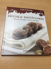 Carica l'immagine nel visualizzatore di Gallery, SCUOLA DI CIOCCOLATO PICCOLA PASTICCERIA VOL. 2 AB540