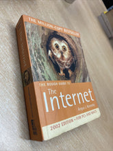 Carica l'immagine nel visualizzatore di Gallery, THE ROUGH GUIDE TO THE INTERNET 2002 A. J. Kennedy BB104