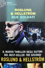 Carica l'immagine nel visualizzatore di Gallery, DUE SOLDATI - ROSLUND & HELLSTRÖM  I ED. 2012 BB158