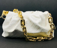 Carica l'immagine nel visualizzatore di Gallery, BORSA POCHETTE BIANCA IN ECOPELLE BAG03