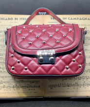 Carica l'immagine nel visualizzatore di Gallery, BORSA POCHETTE BORDO’ IN ECOPELLE BAG03