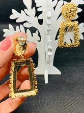 Carica l'immagine nel visualizzatore di Gallery, ORECCHÌNI CORNICE col. ORO JEW12