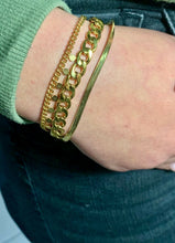 Carica l'immagine nel visualizzatore di Gallery, BRACCIALE DONNA TRE FILI col. ORO JEW22
