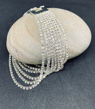 Carica l'immagine nel visualizzatore di Gallery, BRACCIALE DONNA 8 FILI col. ORO JEW33