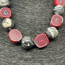 Carica l'immagine nel visualizzatore di Gallery, COLLANA DONNA IN BACHELITE NEK76