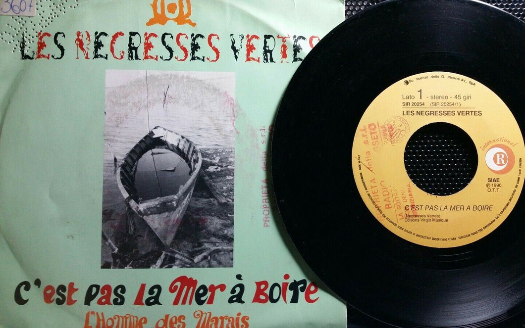 LES NEGRESSE VERTE C'EST PAS LA MER A BOIRE/L'HOMME DES MARAIS 7