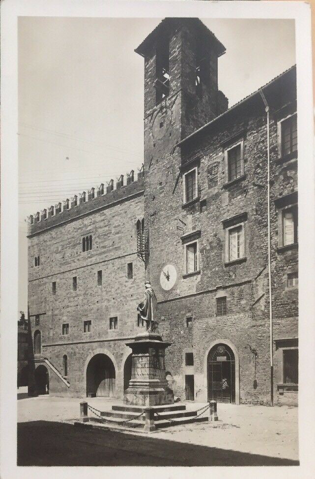 CARTOLINA TODI PALAZZO DEI PRIORI ANNI 20 CC03