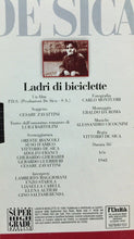 Carica l&#39;immagine nel visualizzatore di Gallery, VHS LADRI DI BICICLETTE V. DE SICA K63

