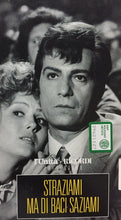 Carica l&#39;immagine nel visualizzatore di Gallery, VHS STRAZIAMI MA DI BACI SAZIAMI K108
