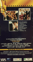 Carica l&#39;immagine nel visualizzatore di Gallery, VHS IL BANCHETTO DI NOZZE A. LEE K130
