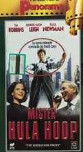 Carica l&#39;immagine nel visualizzatore di Gallery, VHS MISTER HULA HOOP K132
