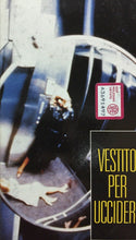 Carica l&#39;immagine nel visualizzatore di Gallery, VHS VESTITO PER UCCIDERE B. DE PALMA K150

