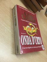 Carica l&#39;immagine nel visualizzatore di Gallery, ONDA D’URTO CLIVE CUSSLER TEA DUE U06
