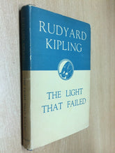 Carica l&#39;immagine nel visualizzatore di Gallery, THE LIGHT THAT FAILED R. KIPLING U112
