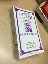 Carica l&#39;immagine nel visualizzatore di Gallery, LA PRIGIONIERA M. PROUST OSCAR MONDADORI E629
