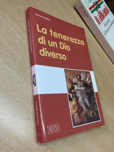 Carica l&#39;immagine nel visualizzatore di Gallery, LA TENEREZZA DI UN DIO DIVERSO G. MATINO G756
