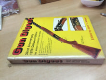 Carica l&#39;immagine nel visualizzatore di Gallery, GUN DIGEST 32nd ANNIVERSARY 1978 DELUXE EDITION V60
