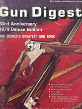 Carica l&#39;immagine nel visualizzatore di Gallery, GUN DIGEST 1979 DELUXE EDITION V63
