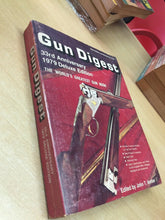 Carica l&#39;immagine nel visualizzatore di Gallery, GUN DIGEST 1979 DELUXE EDITION V63
