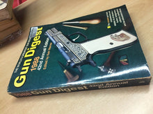 Carica l&#39;immagine nel visualizzatore di Gallery, GUN DIGEST 1988 DELUXE EDITION V83

