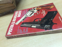Carica l&#39;immagine nel visualizzatore di Gallery, PISTOL E REVOLVER  DIGEST 1976 V86
