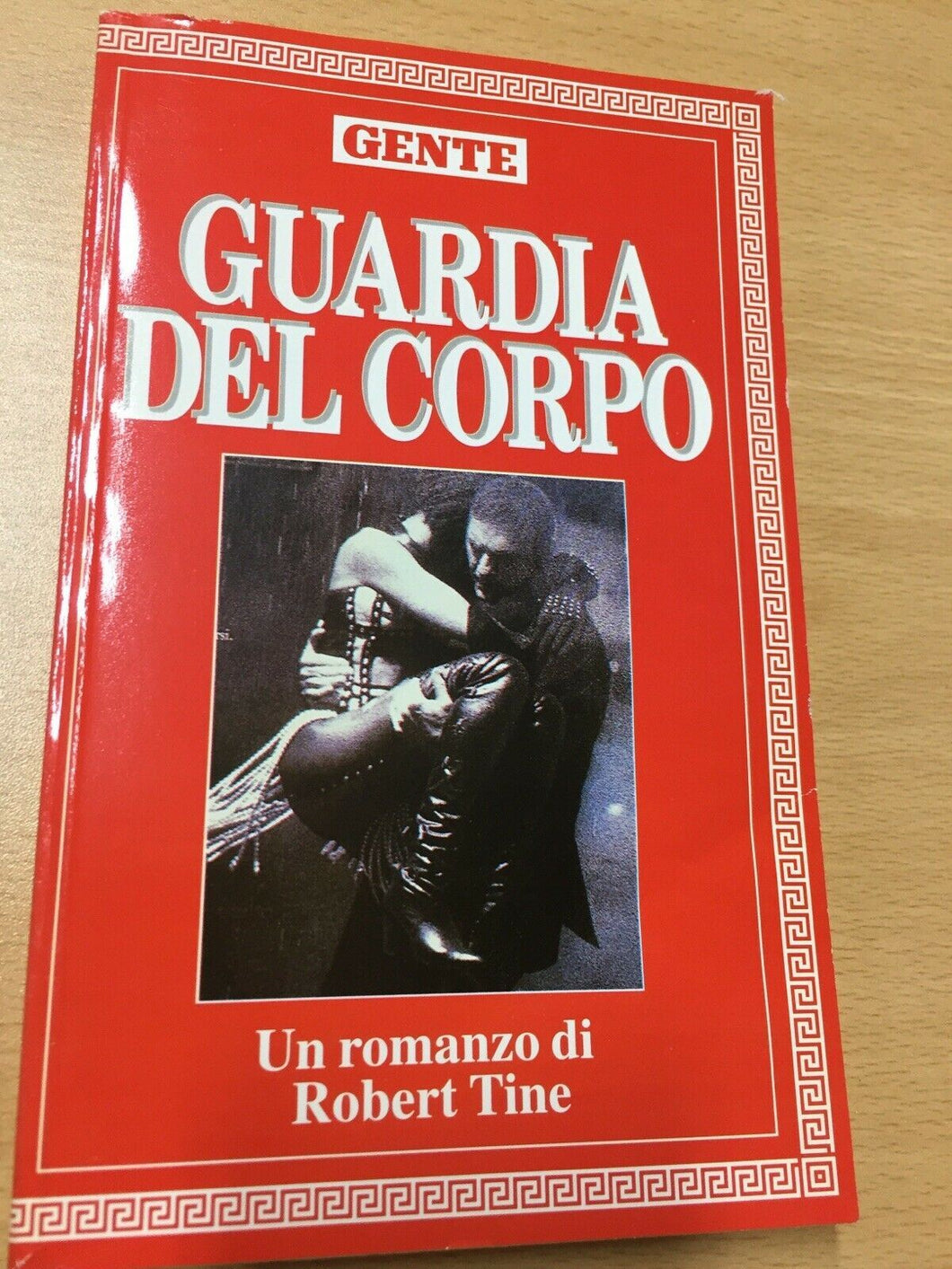 GUARDIA DEL CORPO ROBERT TINE AA114