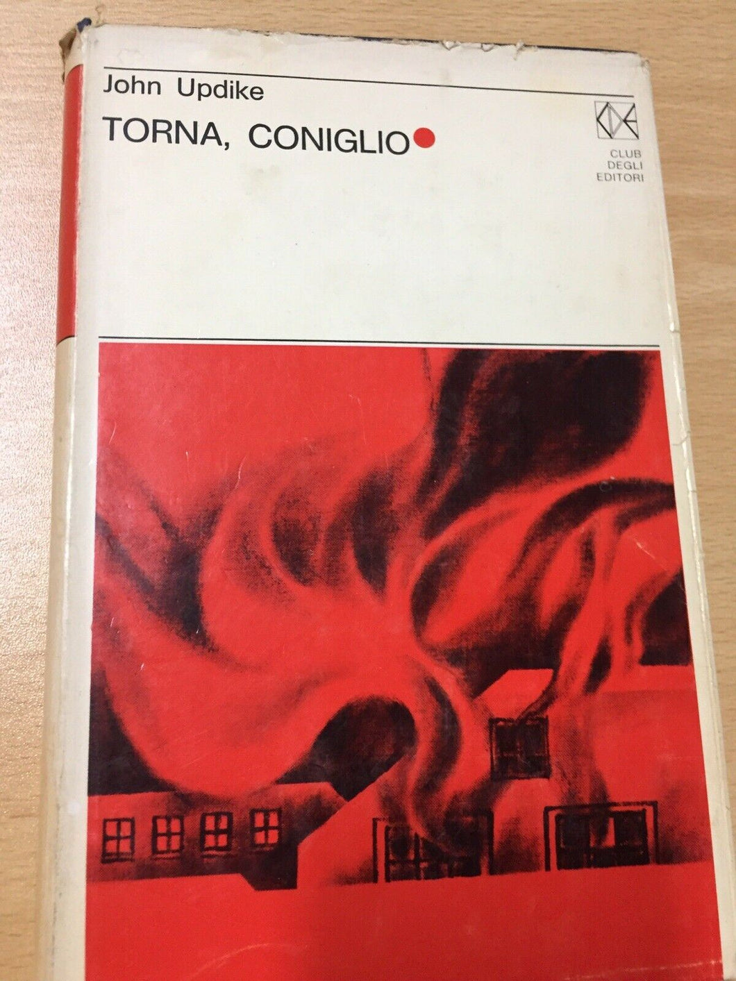 TORNA, CONIGLIO JOHN UPDIKE AA224