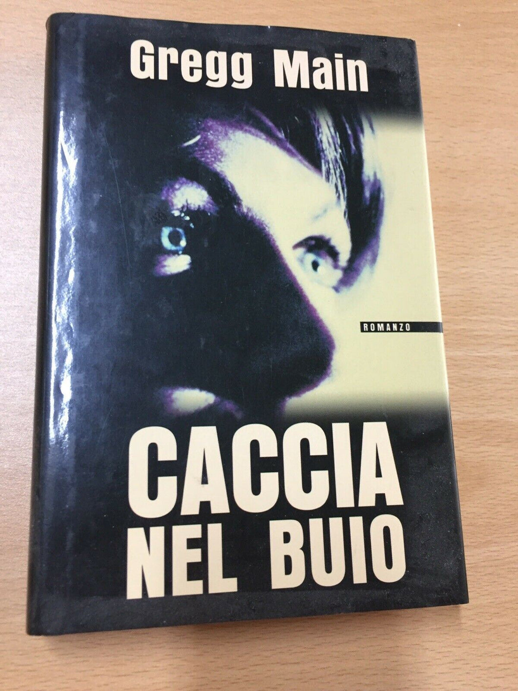 CACCIA AL BUIO GREGG MAIN AA429