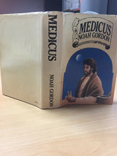 Carica l&#39;immagine nel visualizzatore di Gallery, MEDICUS NOAH GORDON AA491
