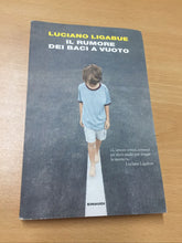 Carica l&#39;immagine nel visualizzatore di Gallery, IL RUMORE DEI BACI A VUOTO LUCIANO LIGABUE AB467
