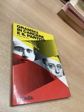Carica l&#39;immagine nel visualizzatore di Gallery, GRAMSCI IN CARCERE E IL PARTITO P. SPRIANO BA259
