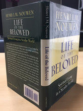 Carica l&#39;immagine nel visualizzatore di Gallery, LIFE OF THE BELOVED HENRI J.M. NOUWEN AC176
