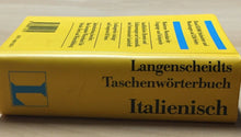 Carica l&#39;immagine nel visualizzatore di Gallery, LANGENSCHEIDTS TASCHENWÖRTERCUCH ITALIENISCH AC327
