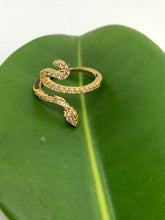 Carica l&#39;immagine nel visualizzatore di Gallery, ANELLO DONNA SERPENTE col. ORO JEW43
