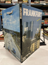 Carica l&#39;immagine nel visualizzatore di Gallery, FRANKFURT COLOR COLLECTION STADTE ENGLISH CAPTIONS Q609
